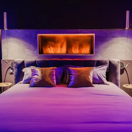 Love Room Les Private Places - Lit King Size Et Jacuzzi Prive Orléans Exterior foto